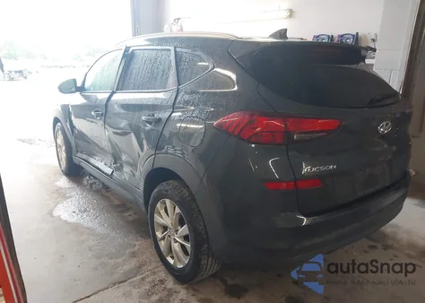 2020 Hyundai Tucson Value z USA, uszkodzony, nr VIN KM8J3CA46LU206981